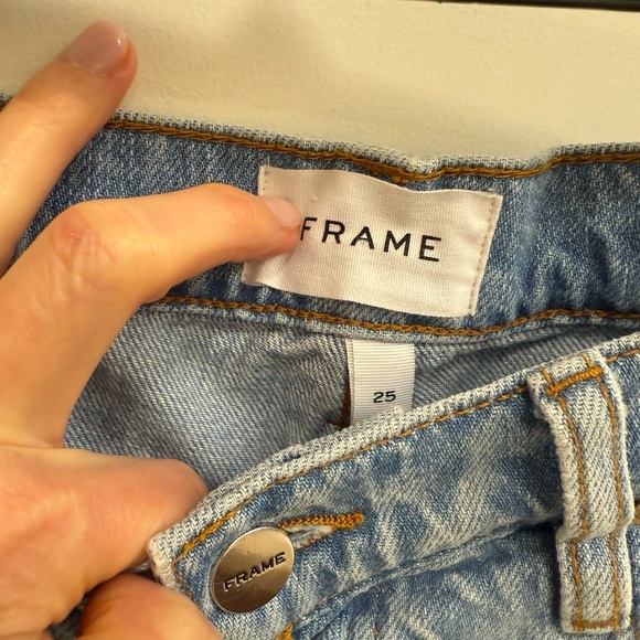 Frame Le Slouch Bermuda Shorts - Picture 4 of 5